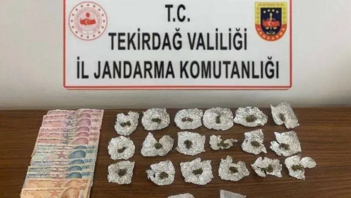 Jandarma uyuşturucuya geçit vermiyor: 8 gözaltı