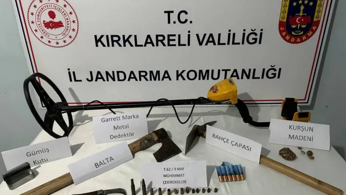 Jandarmadan kaçak kazı, uyuşturucu ve içki operasyonları