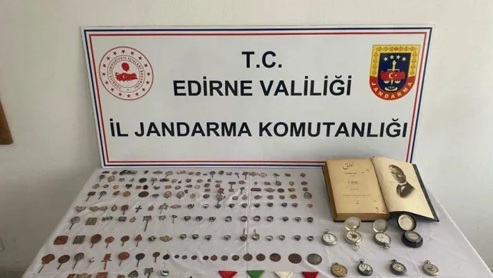 Jandarmadan kaçakçılara darbe: Yüzlerce parça tarihi eser ele geçirildi