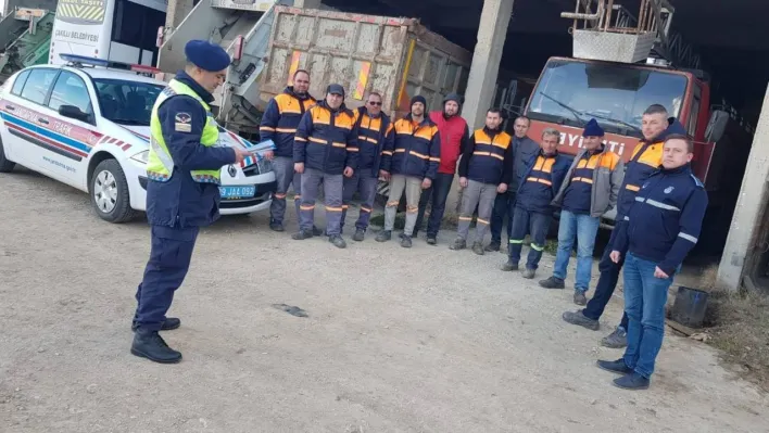 Jandarmadan trafik güvenliği eğitimi