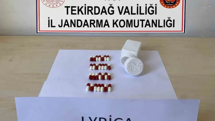 Jandarmadan uyuşturucu operasyonu: 28 adet lyrica ele geçirildi