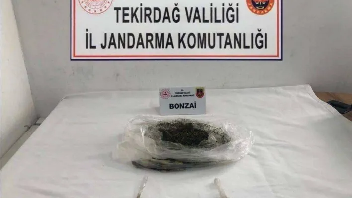 Jandarmadan yasaklı maddeye geçit yok: 4 kişi yakalandı