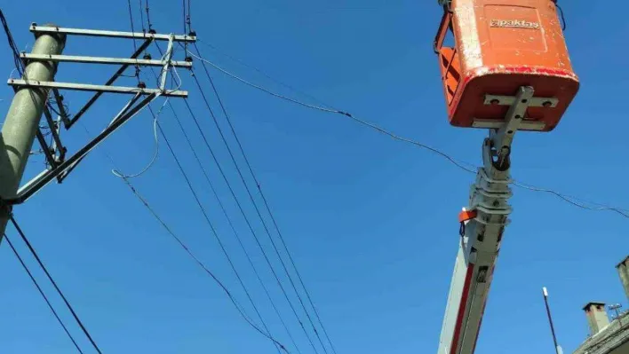 Kaçak kullandıkları elektrik kesildi