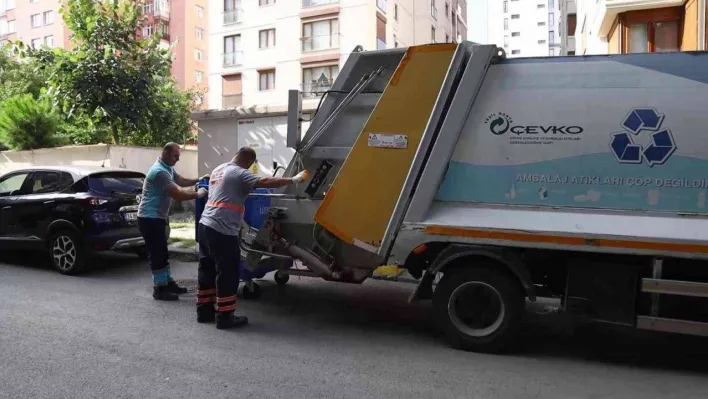 Kadıköy'ün atıklarını Kadıköylüler evlerinde ayrıştırıyor