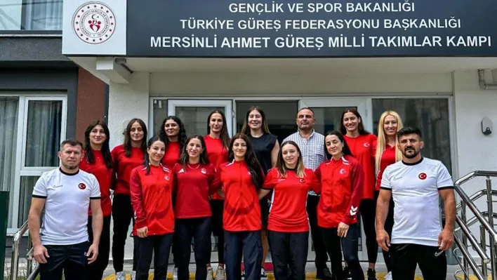 Kadın Güreş Milli Takımı, Dünya Şampiyonası'na uğurlandı