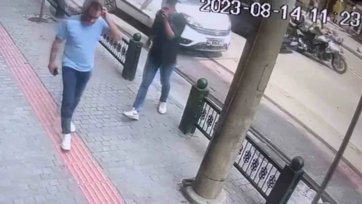 Kadın sürücü trafik polisine böyle çarptı