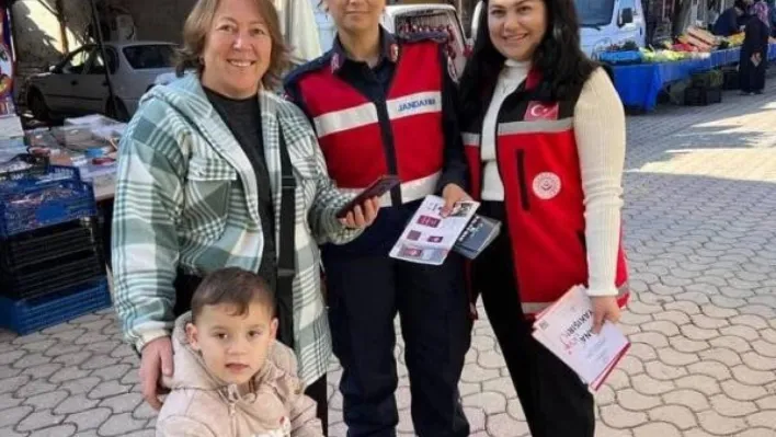 Kadına şiddete dur demek için sokaklara çıktılar