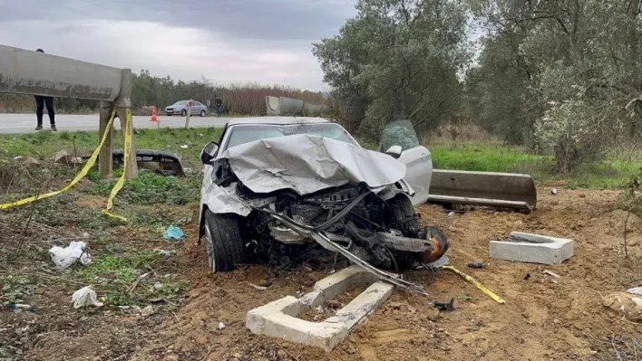 Kafa kafa çarpışan araçlardan sağ çıktılar