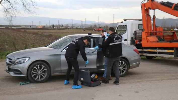 Kalp Damar Cerrahı otomobilinde başına poşet geçirilmiş halde ölü bulundu