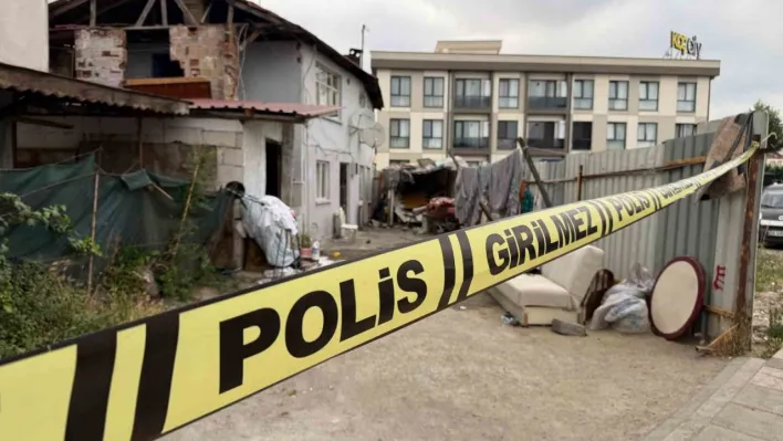 Kanlı ziyaret: Çocuklarının evinde eski eşini vurdu