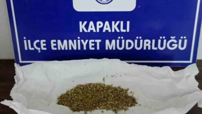 Kapaklı'da kıraathane önünde uyuşturucu ele geçirildi