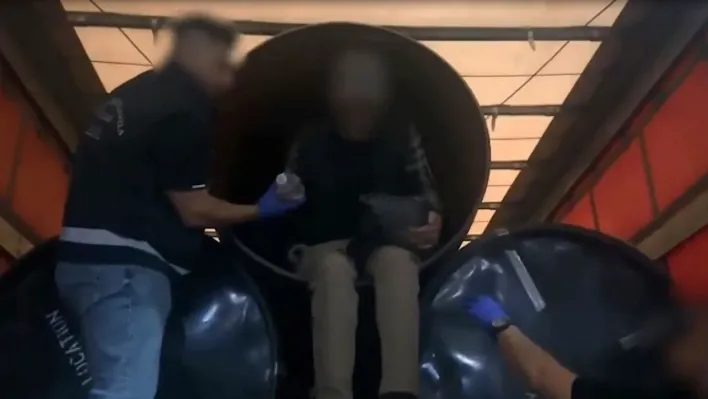 Kapıkule'de çelik borulardan 5 kaçak göçmen ve aranan şüpheli çıktı