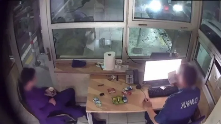Kapıkule'de rüşvet operasyonu: 38 memuruna gözaltı