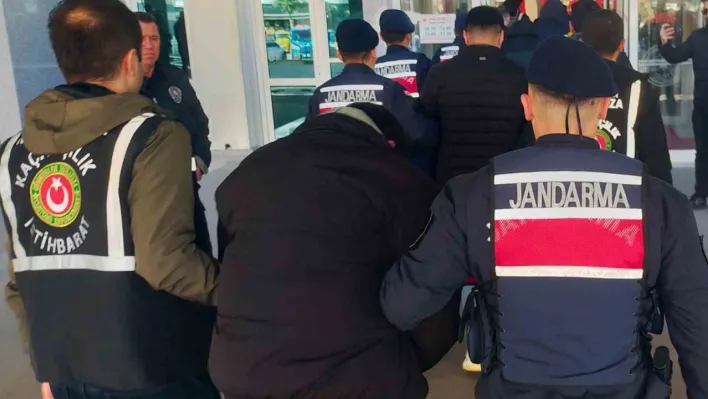 Kapıkule'deki rüşvet operasyonunda yakalanan 23 gümrük muhafaza memuru tutuklandı