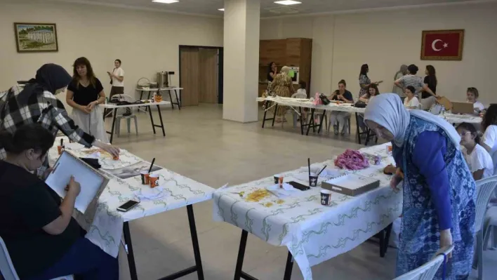 Karacabey'de sanata destek