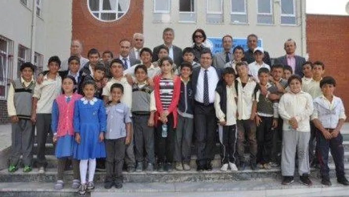 Karakaş, Namık Kemal'in sorunlarını dinledi 