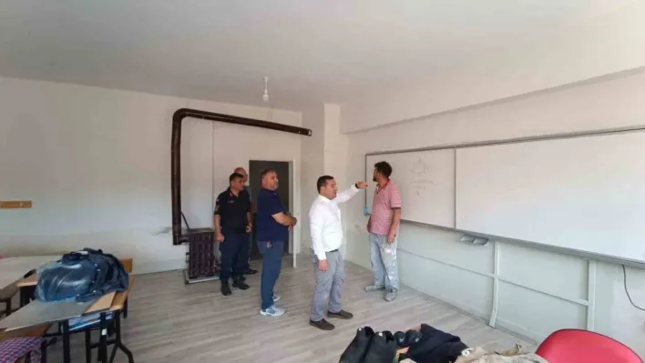 Karaköy ilkokulunda inceleme yaptı