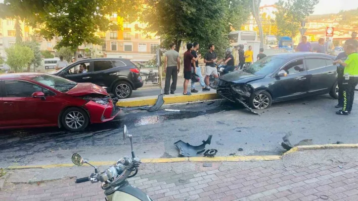 Karamürsel'de trafik kazası: 1 yaralı