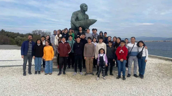 Karesi Belediyesi'nden öğrencilere Çanakkale sürprizi