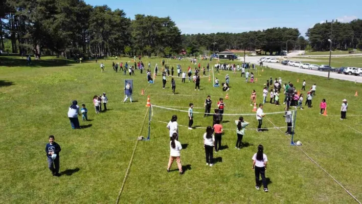 Karnelerini alıp yaylaya koştular