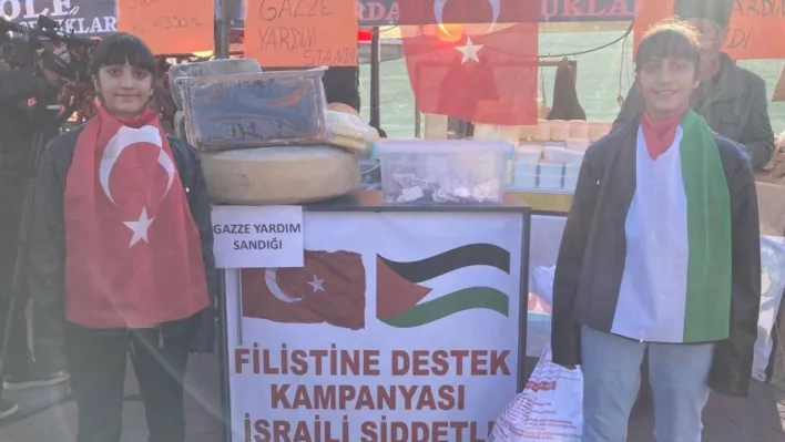 Karslı ikizler kumbaralarındaki parayı Gazze'ye bağışladı