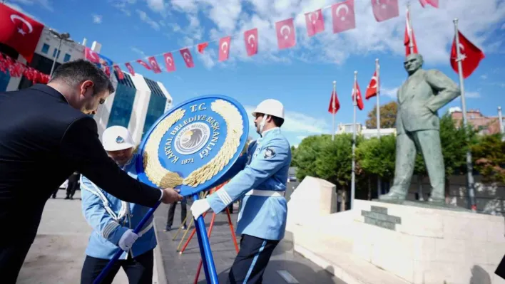 Kartal'da 29 Ekim coşkusu Atatürk Anıtı'nda başladı