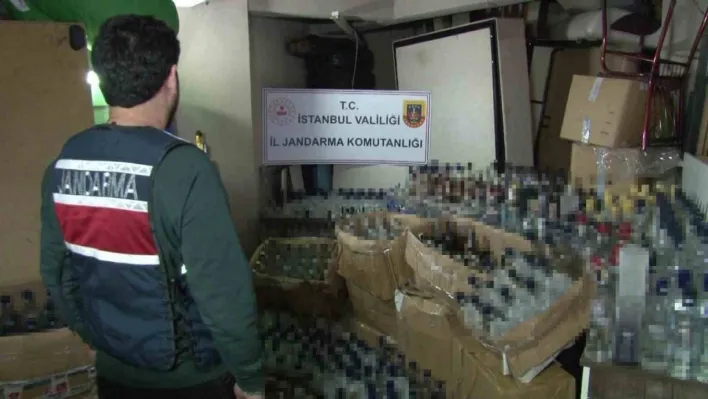 Kartal'da jandarma ekipleri 5 bin 750 litre sahte alkol ele geçirdi