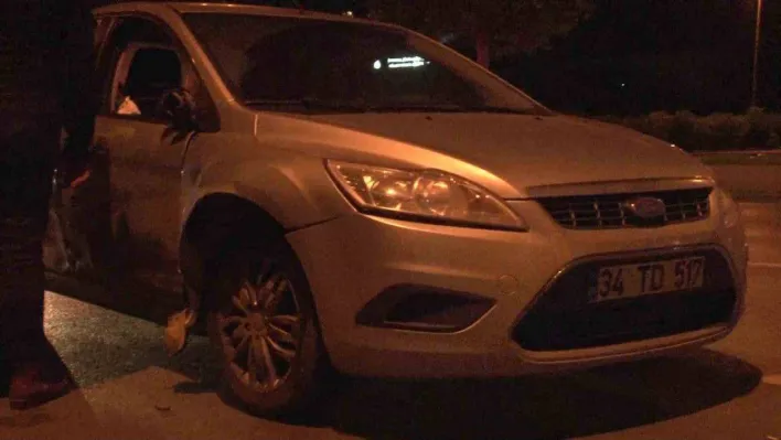 Kartal'da motosiklet ve otomobil çarpıştı: 2 yaralı