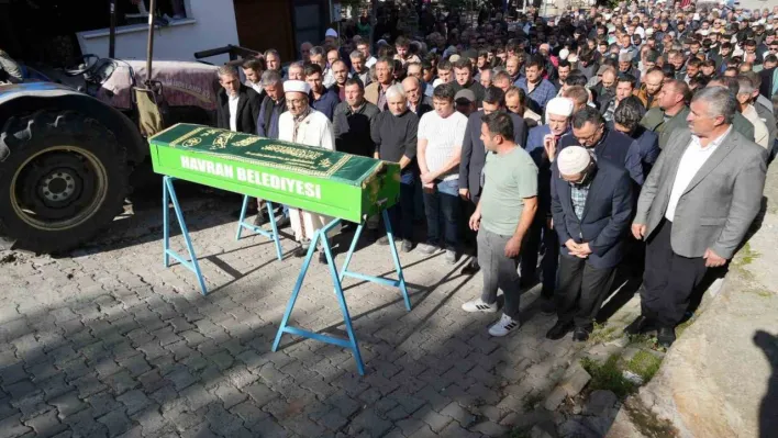 Kastamonu'da kayıp diye aranırken ölü bulunan imam hatip, Balıkesir'de toprağa verildi