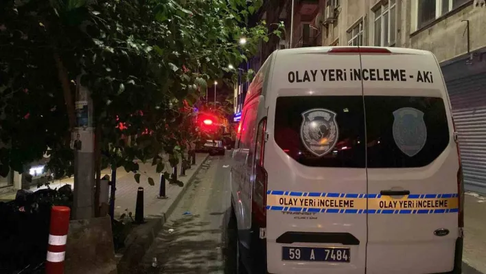 Kavga ettiği ortağını 6 yerinden bıçaklayarak öldürdü