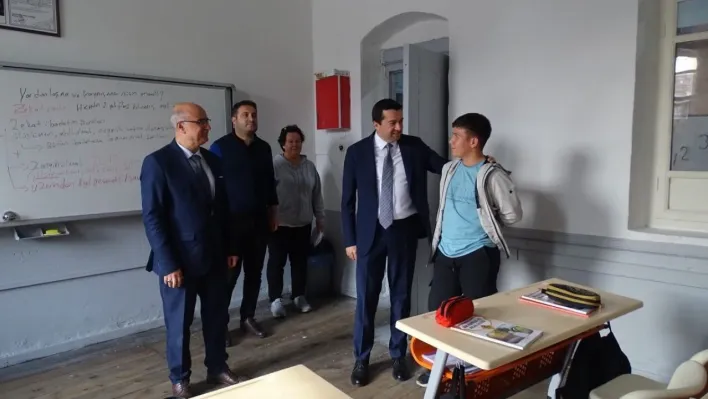 Kaymakam Evilece'den okul ziyaretleri