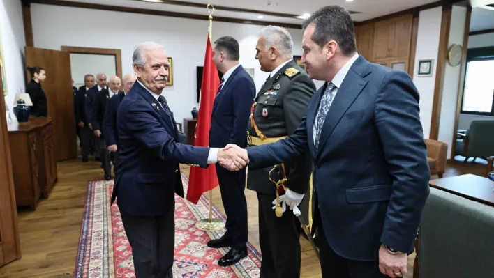 Kaymakam Toğan, Cumhuriyet'in 102. Yılı Tebriklerini Kabul Etti