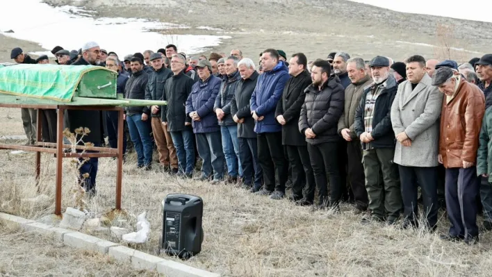 Kaymakam Tolga Toğan'ın Annesi Son Yolculuğuna Uğurlandı