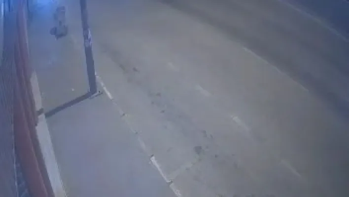 Kaza dehşeti kamerada...Ölen motosikletli gencin 3 gün sonra düğünü vardı