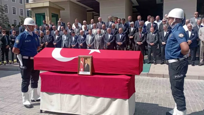 Kazada hayatını kaybeden eski Bitlis Valisi Karaömeroğlu için İçişleri Bakanlığında tören