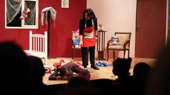 Keçiören Belediyesi'nden miniklere özel 'Tembel Ayşe' tiyatrosu
