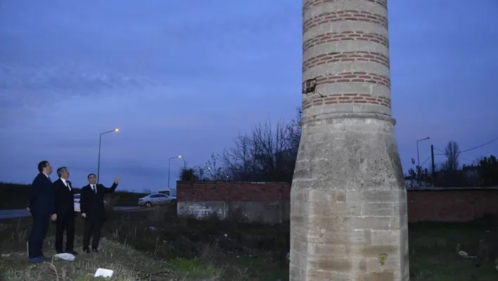 Kendi haline terk edilen tarihi eserlere bakanlık sahip çıktı