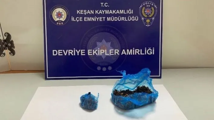 Keşan'da polisin durdurduğu 2 şüpheliden 19,06 gram uyuşturucu ele geçirildi