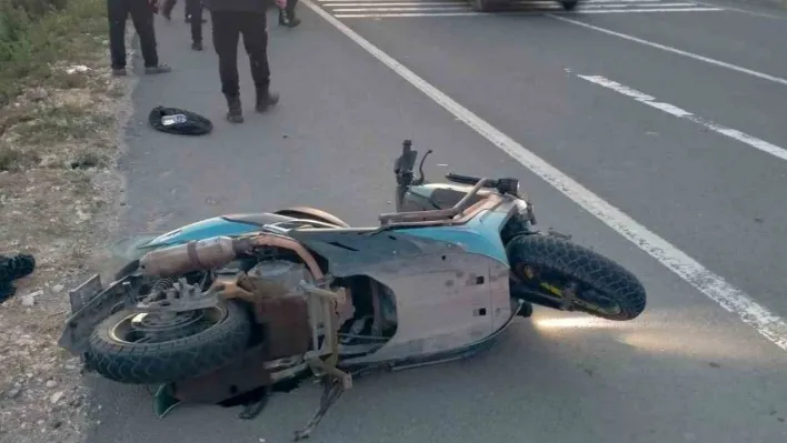 Keşan'da tır ile çarpışan motosikletin sürücüsü yaralandı