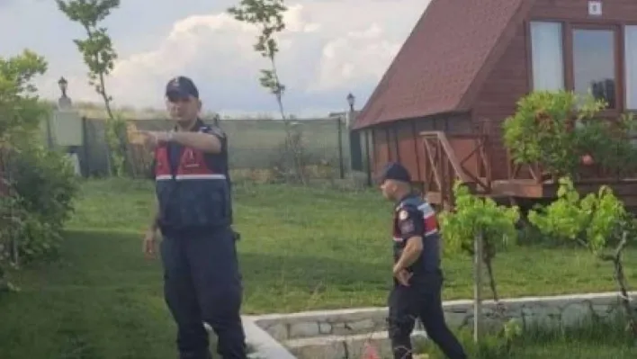 Kırklareli'nde günübirlik evlerin denetiminde aranan 3 şüpheli yakalandı