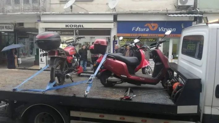 Kırklareli'nde motosiklet denetimi: 10 motosiklet trafikten men edildi