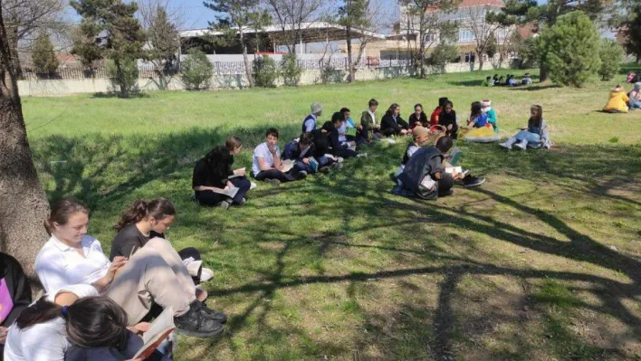 Kitap kahramanlarına dönüştüler