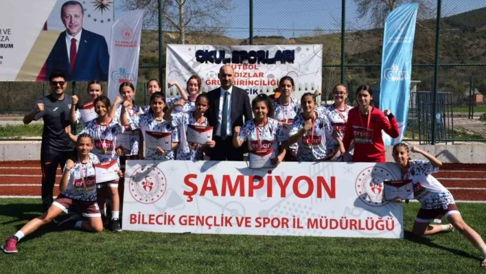 Kız Futbol Takımı Türkiye yarı finalinde oynayacak