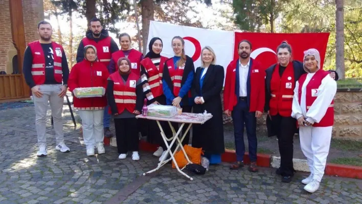 Kızılay gönüllüleri şehitler için Mevlid-i Şerif okuttu