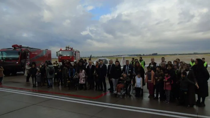 Koca Seyit Havalimanı engelli çocukları ağırladı