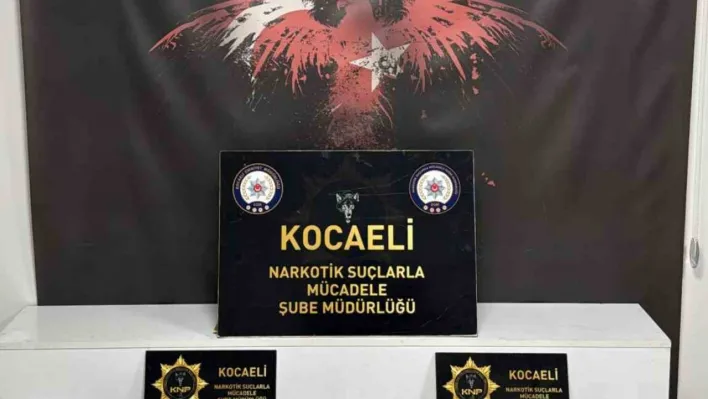 Kocaeli'de 1 kilo 824 gram uyuşturucu ele geçirildi