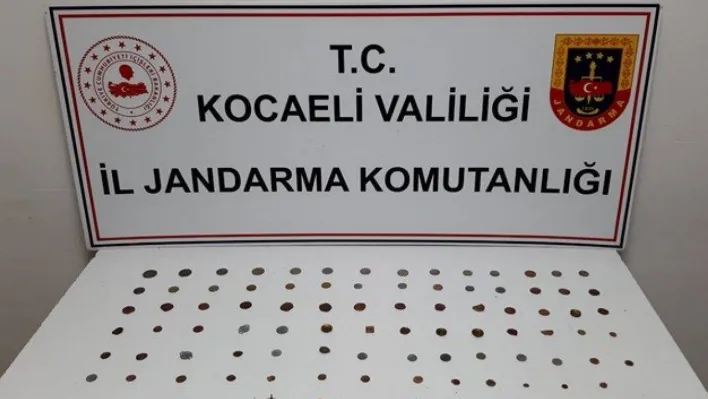 Kocaeli'de 82 sikke ele geçirildi
