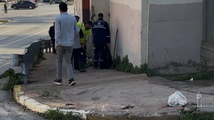Kocaeli'de freni boşalan otobüs duvara çarptı: 3'ü polis 7 yaralı