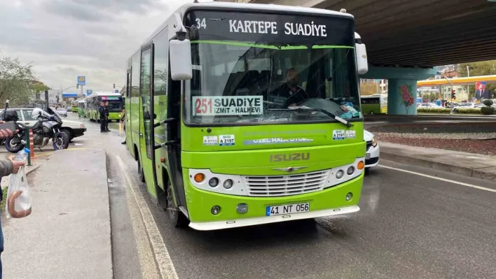 Kocaeli'de iki halk otobüsü çarpıştı: 1 yaralı