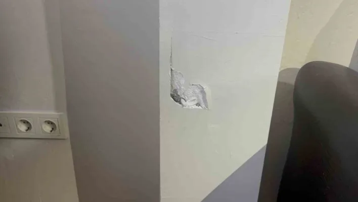 Kocaeli'de kolonları çatlayan bir bina daha boşaltıldı